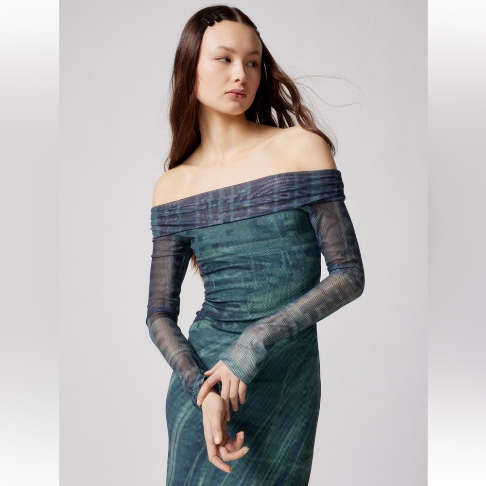 🌿 NWT Women’s Urban Outfitters Mesh Off-the-Shoulder Midi Dress 💥 - Picture 3 of 9